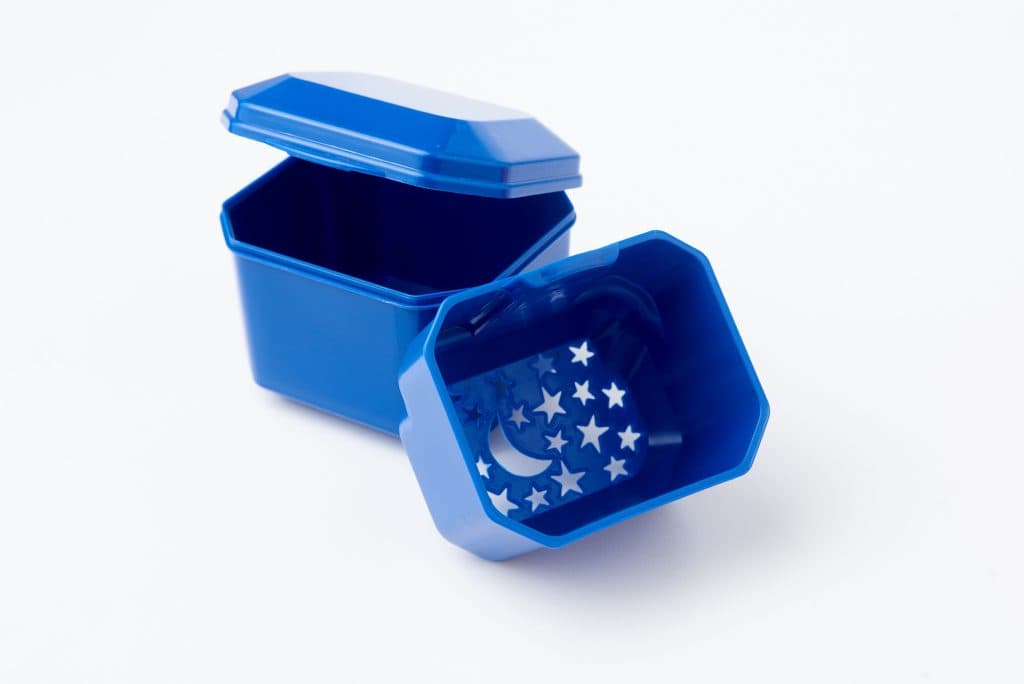 Bains pour prothèses